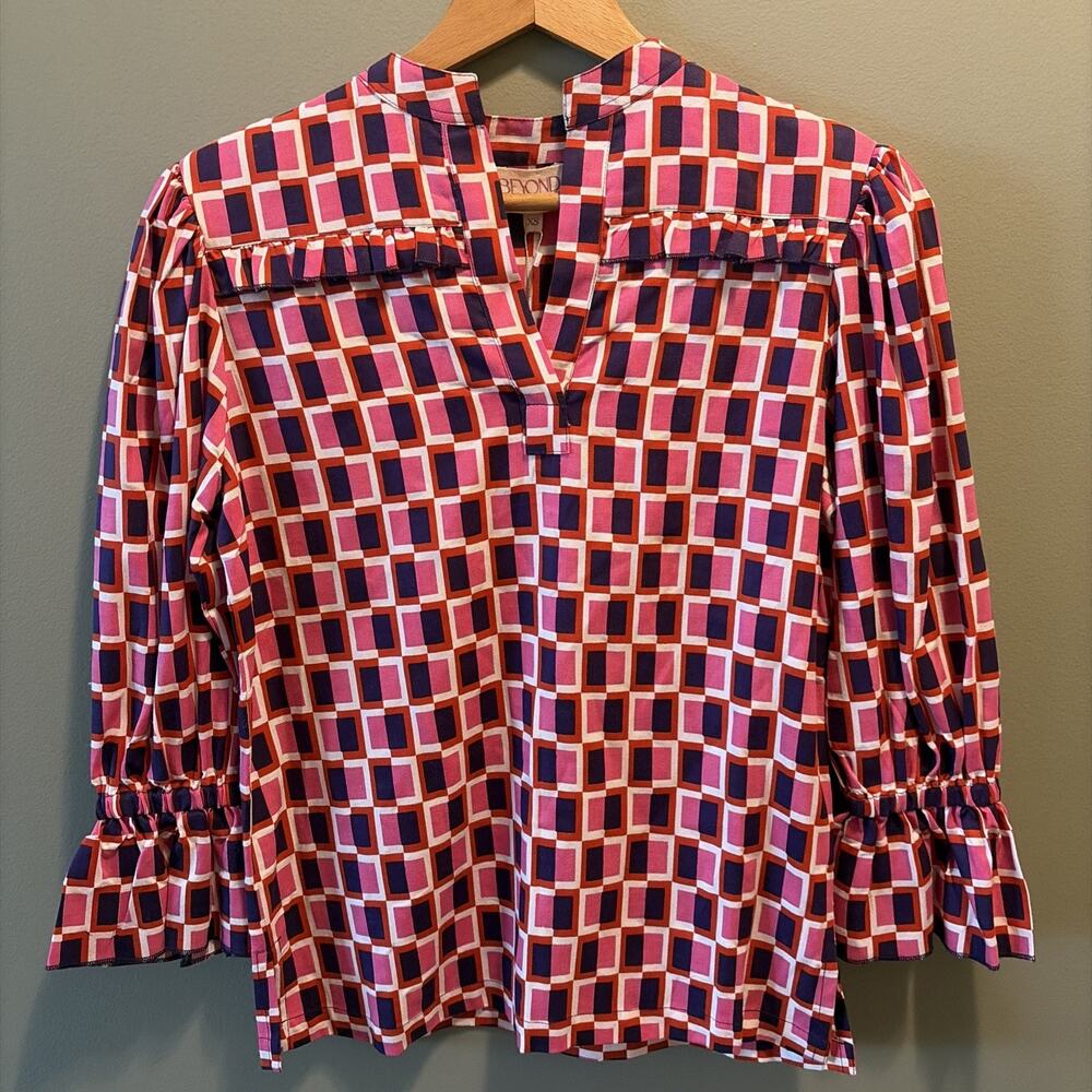 Beyond by Vera Size XS Stella Top Equilibrium Pink Geometric Print Blouse